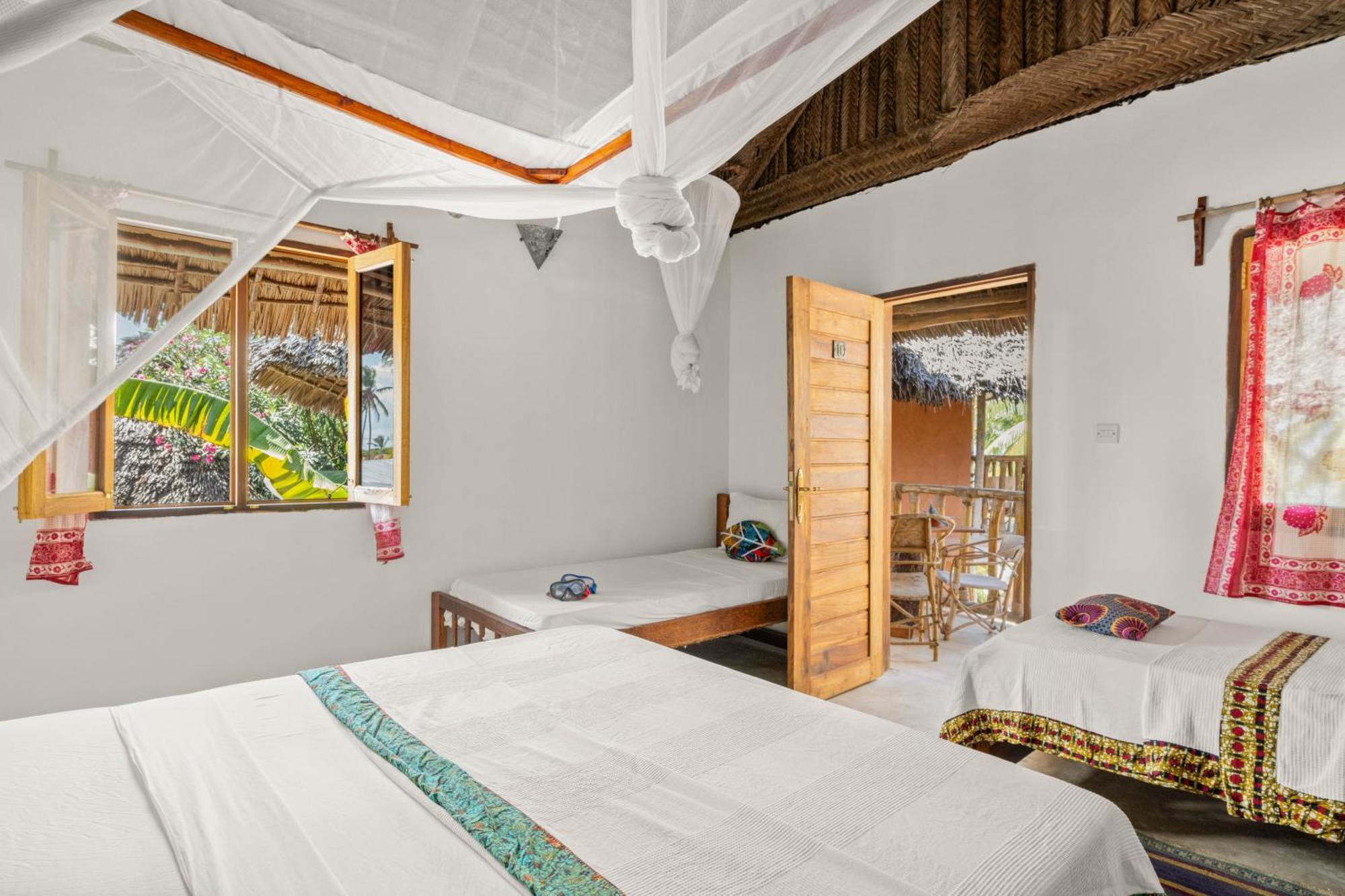 Shanuo Beach Bungalows Michamvi Oda fotoğraf